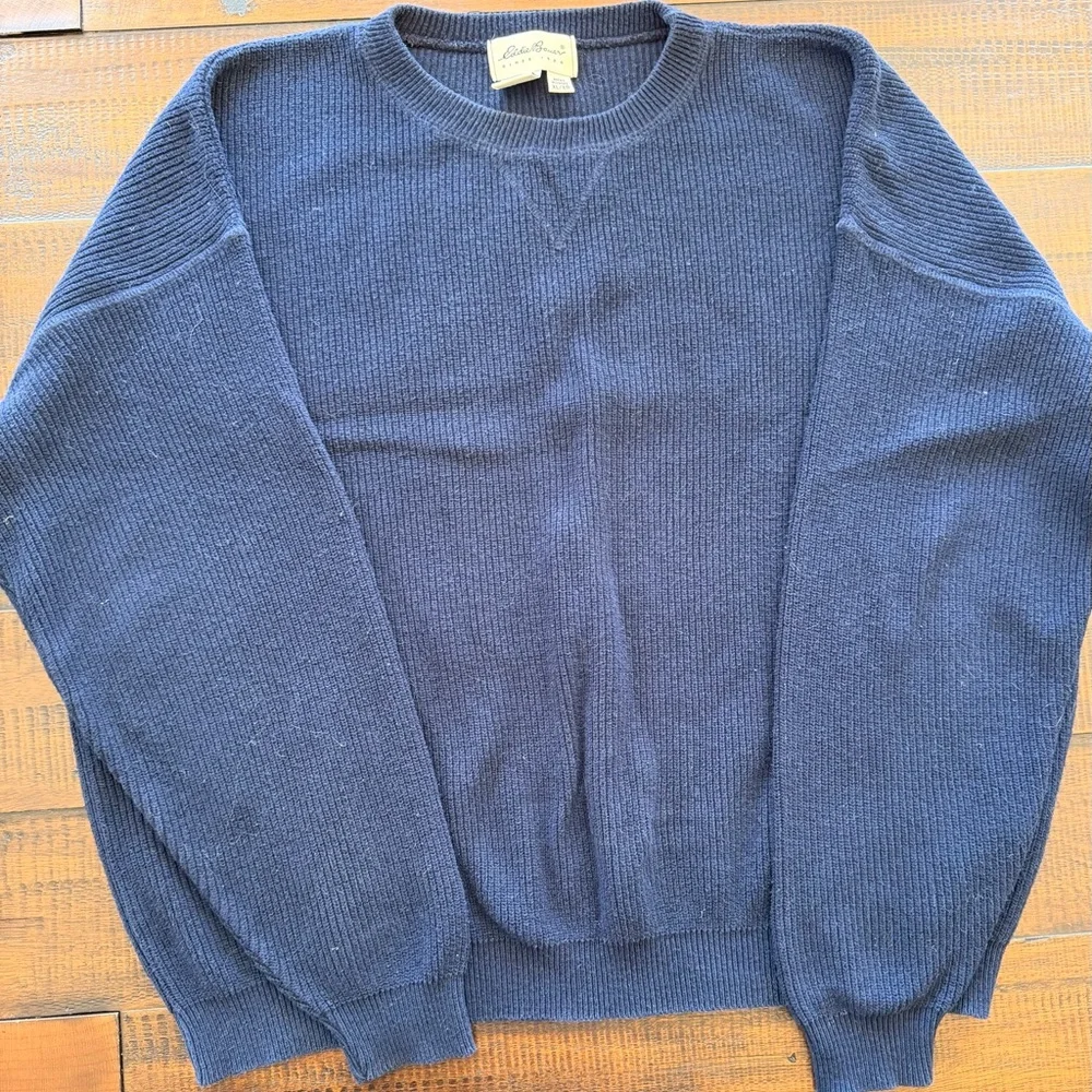 Eddie Bauer Navy Crewneck Sweater - Picture 1 of 2